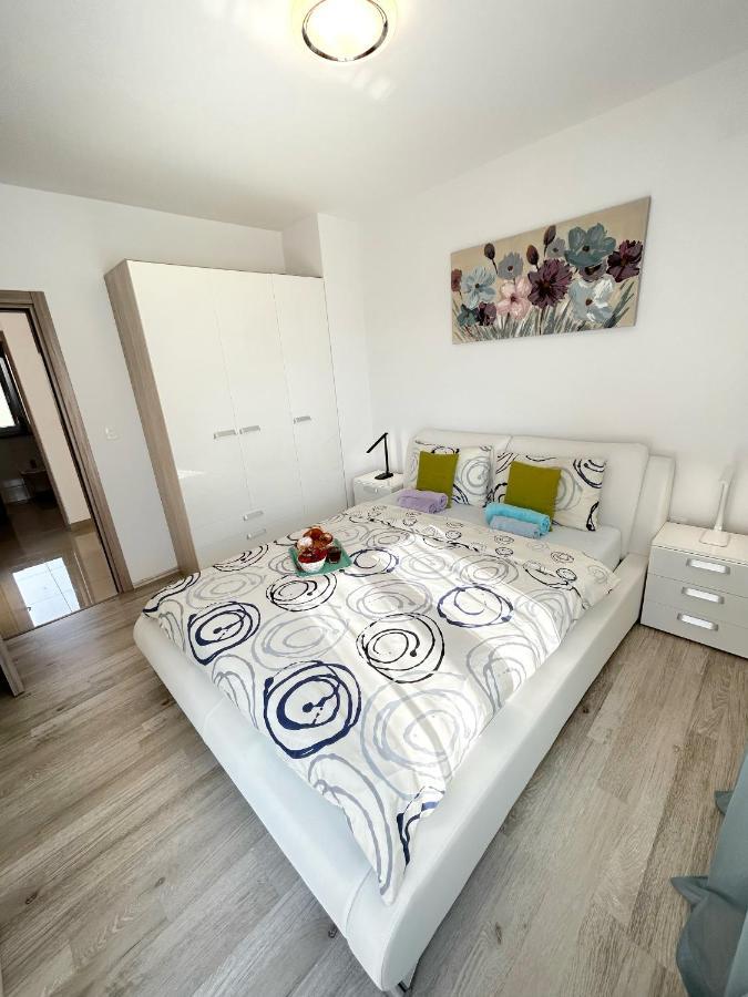 Holiday House "Sabine Green" Skrbčići Extérieur photo