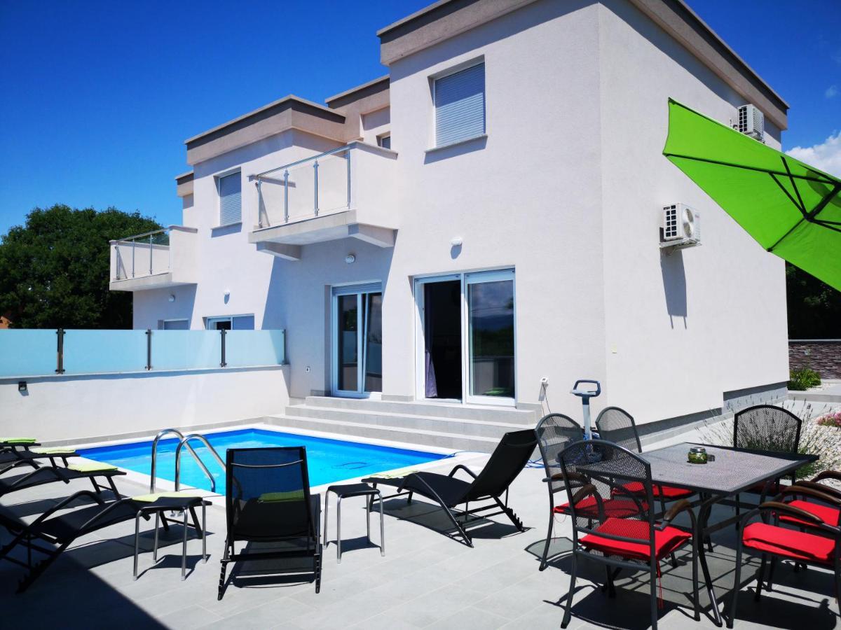 Holiday House "Sabine Green" Skrbčići Extérieur photo